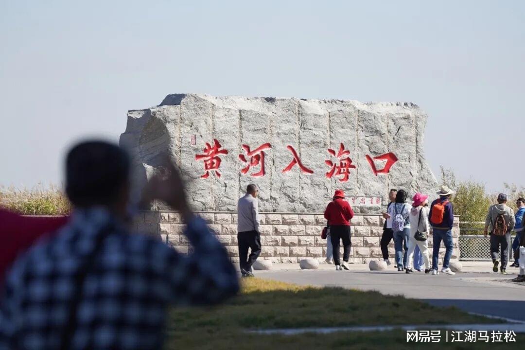 C罗将在“世界杯后告别国家队”？他本人回应了